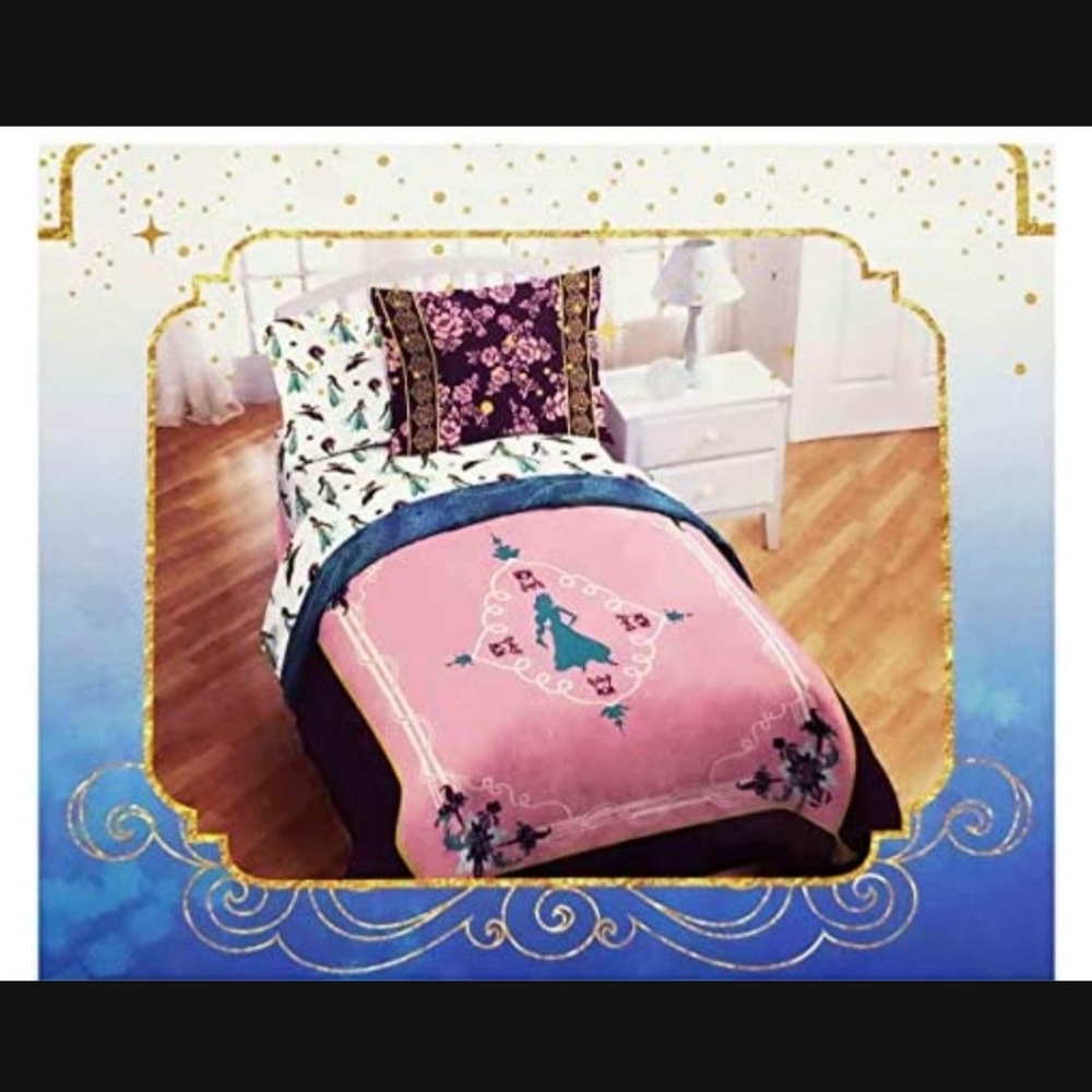 Full/Queen quilt and shams